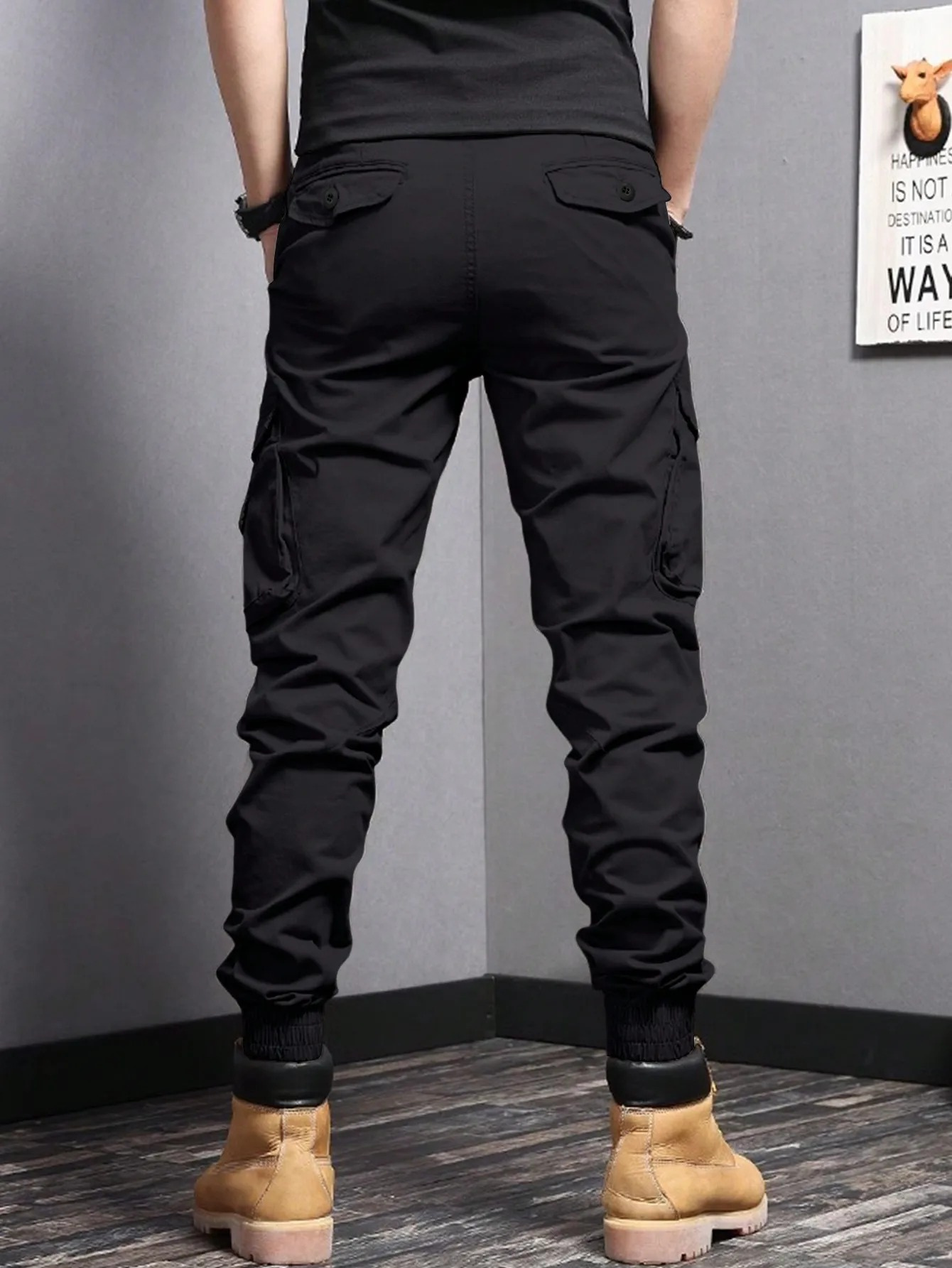 Crispin Men's Slim Fit Cargo Joggers 15