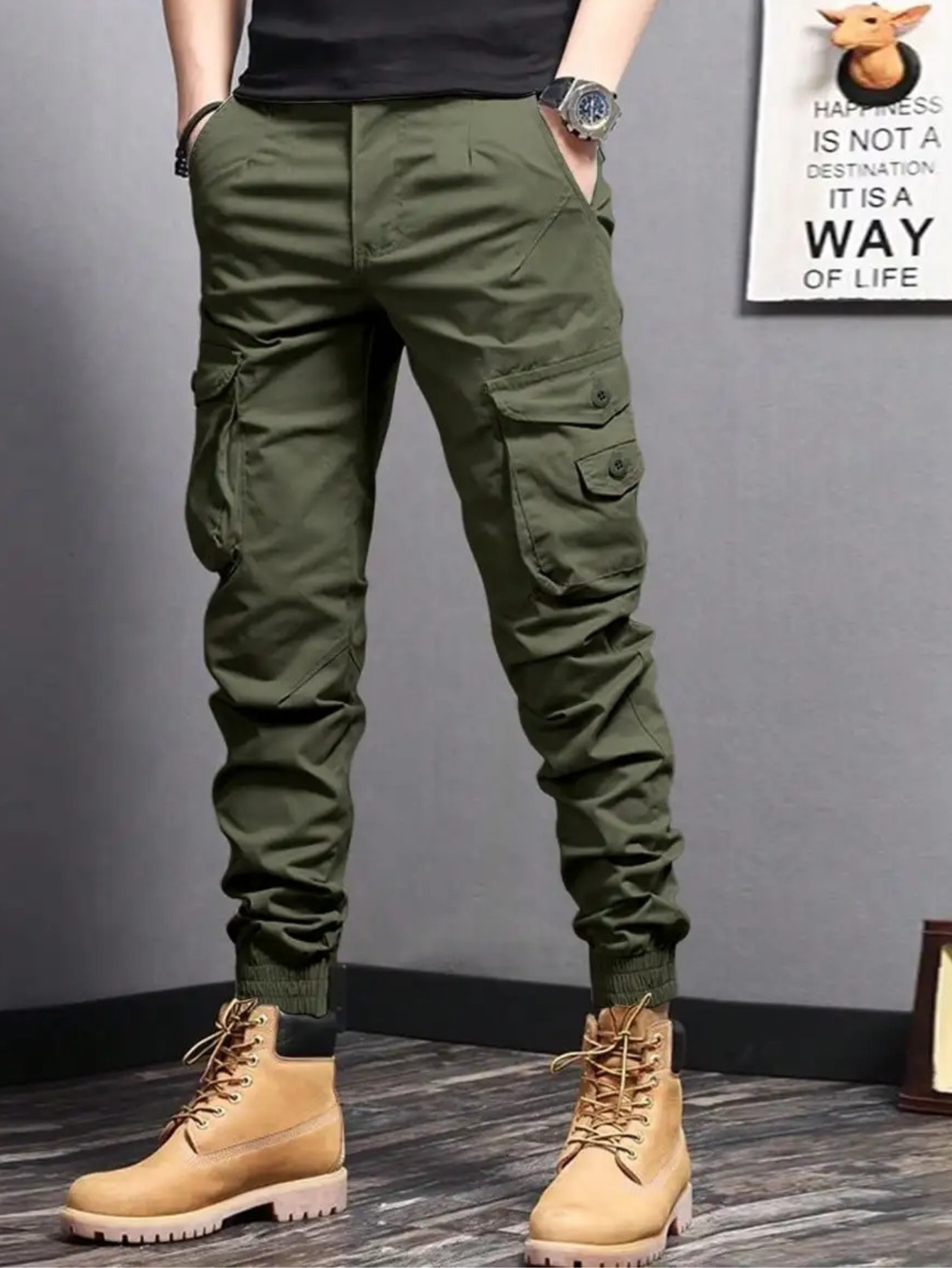 Crispin Men's Slim Fit Cargo Joggers 22