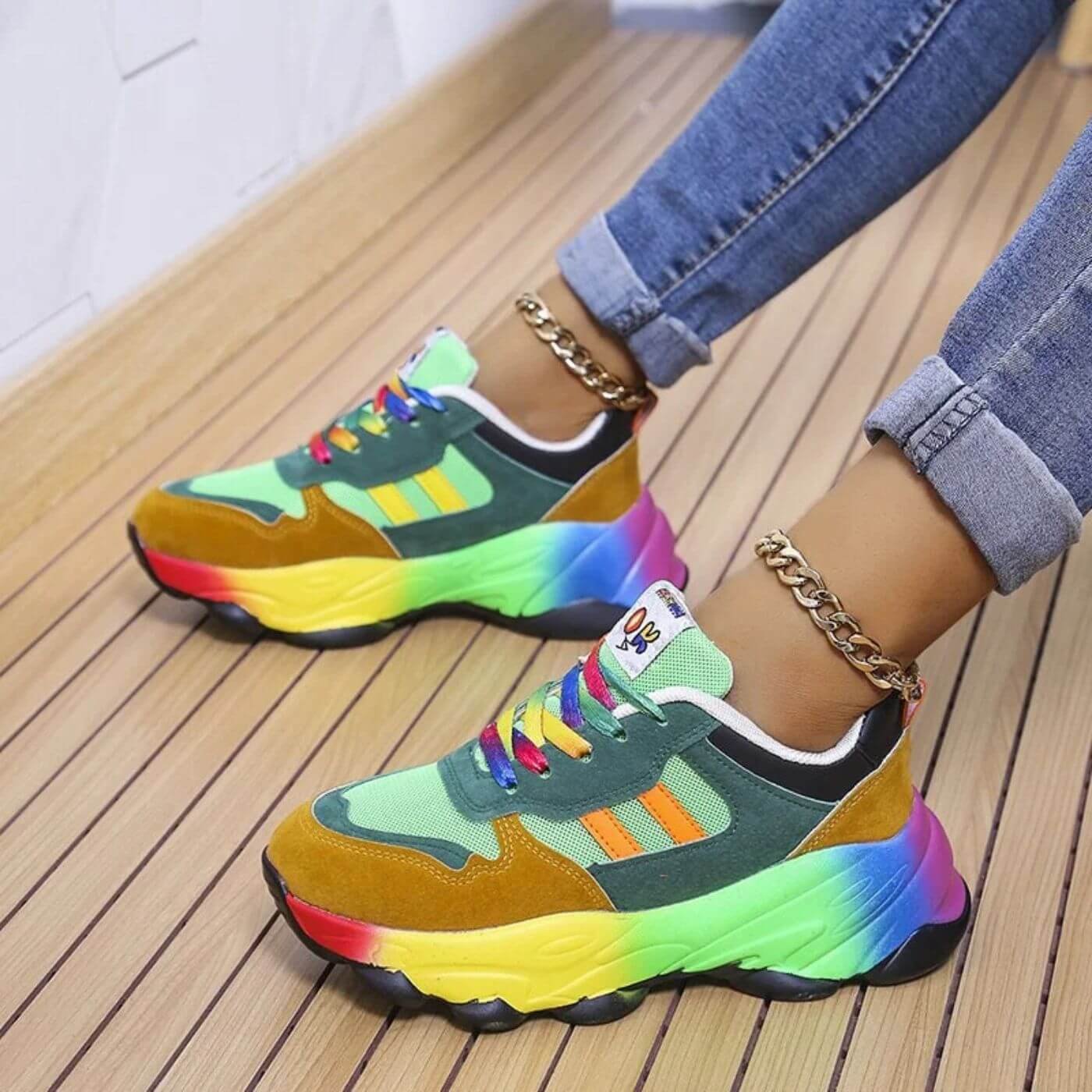 Women's Suede Platform Sneakers - Green