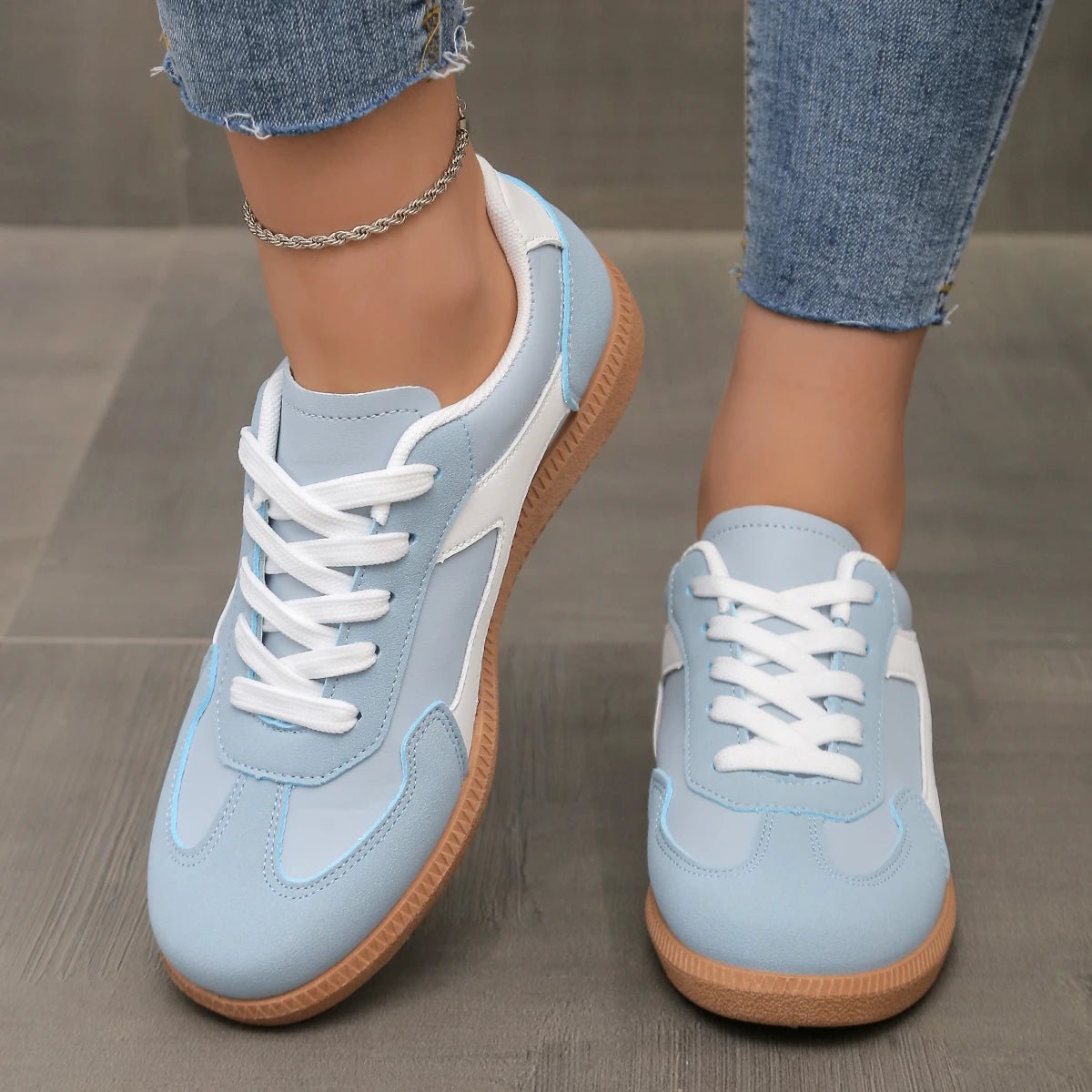 Women's Low-Top Sneakers