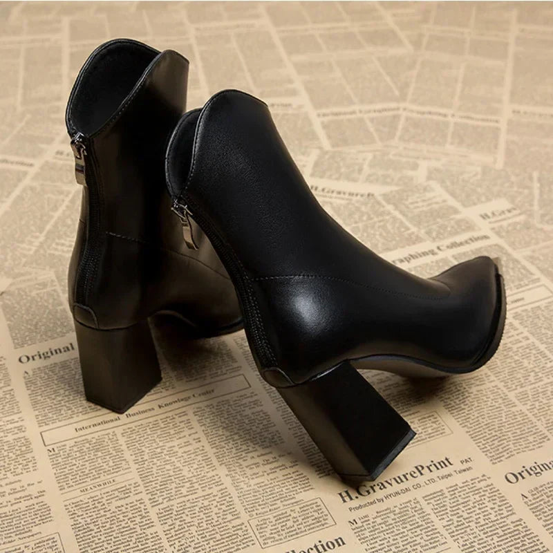 Isla Women's Leather Block Heel Ankle Boots 7