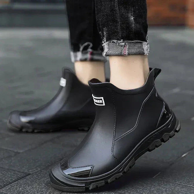 Lawrence Men's Waterproof Chelsea Boots 7