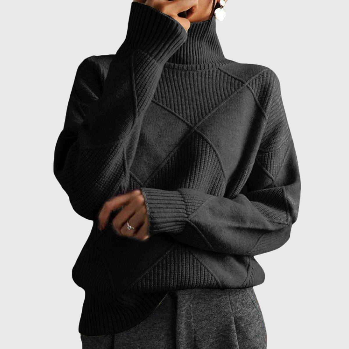 Women's Oversized Wool Turtleneck Sweater - Black