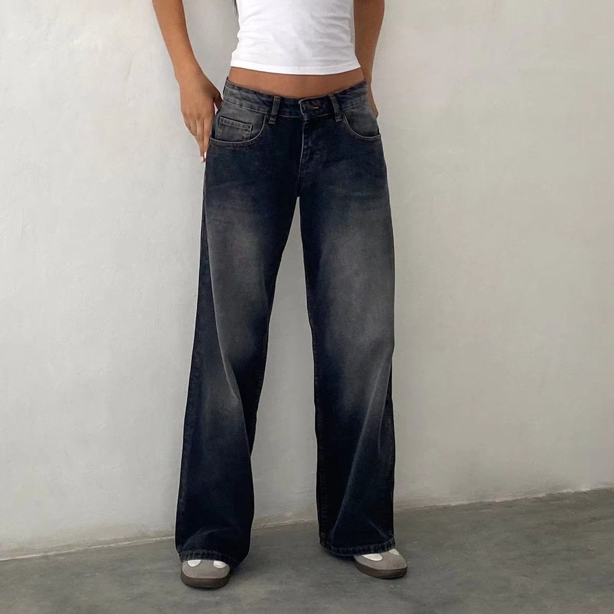 Women's Wide-Leg Jeans - Light Gray