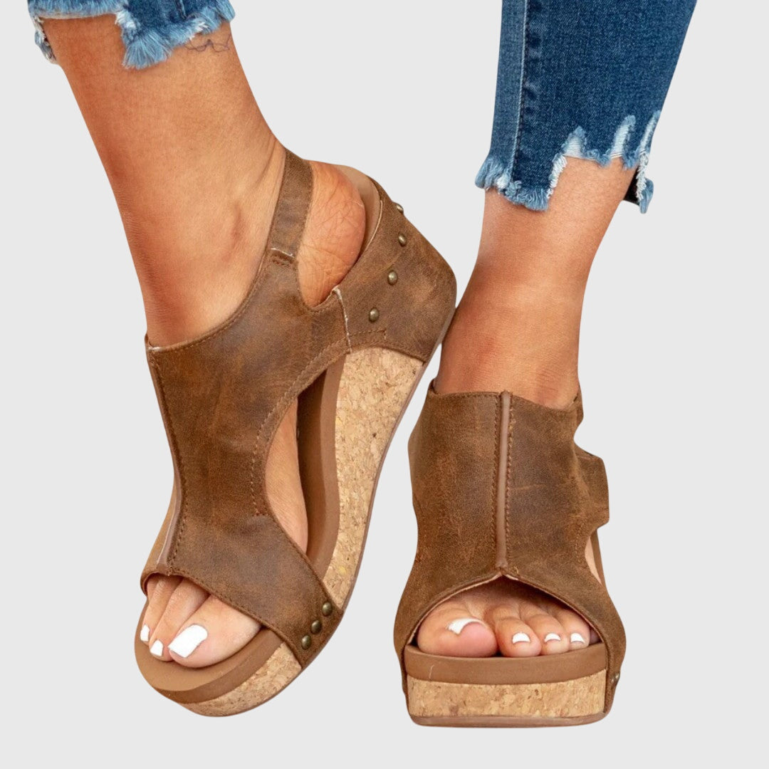 Natalie Women's Suede Platform Wedges 10