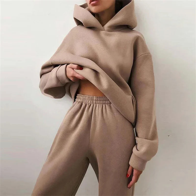 Olivia Women's Fleece Hoodie & Jogger Set 3