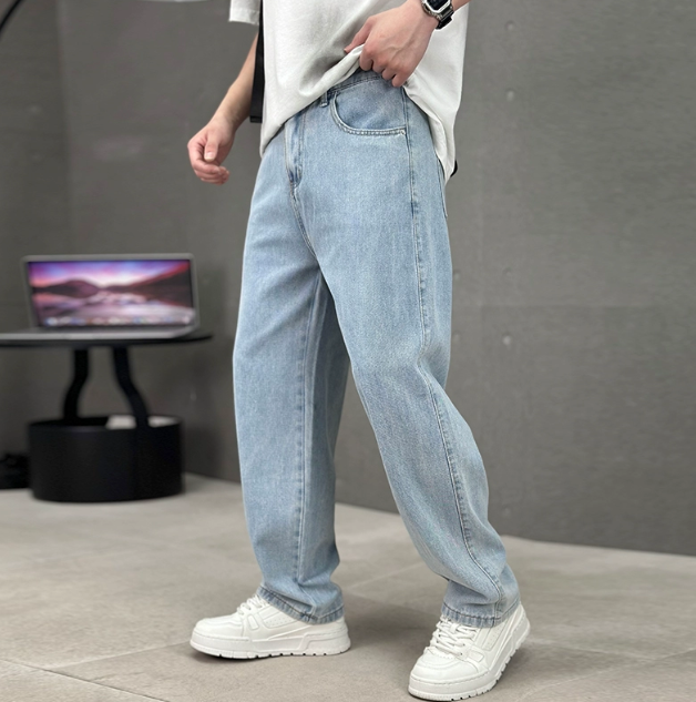Robert Men's Relaxed Fit Denim Jeans 2