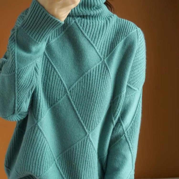 Women's Oversized Wool Turtleneck Sweater - Green