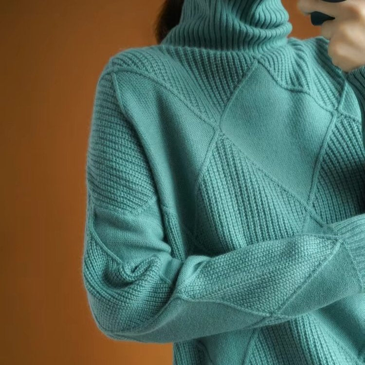 Women's Oversized Wool Turtleneck Sweater