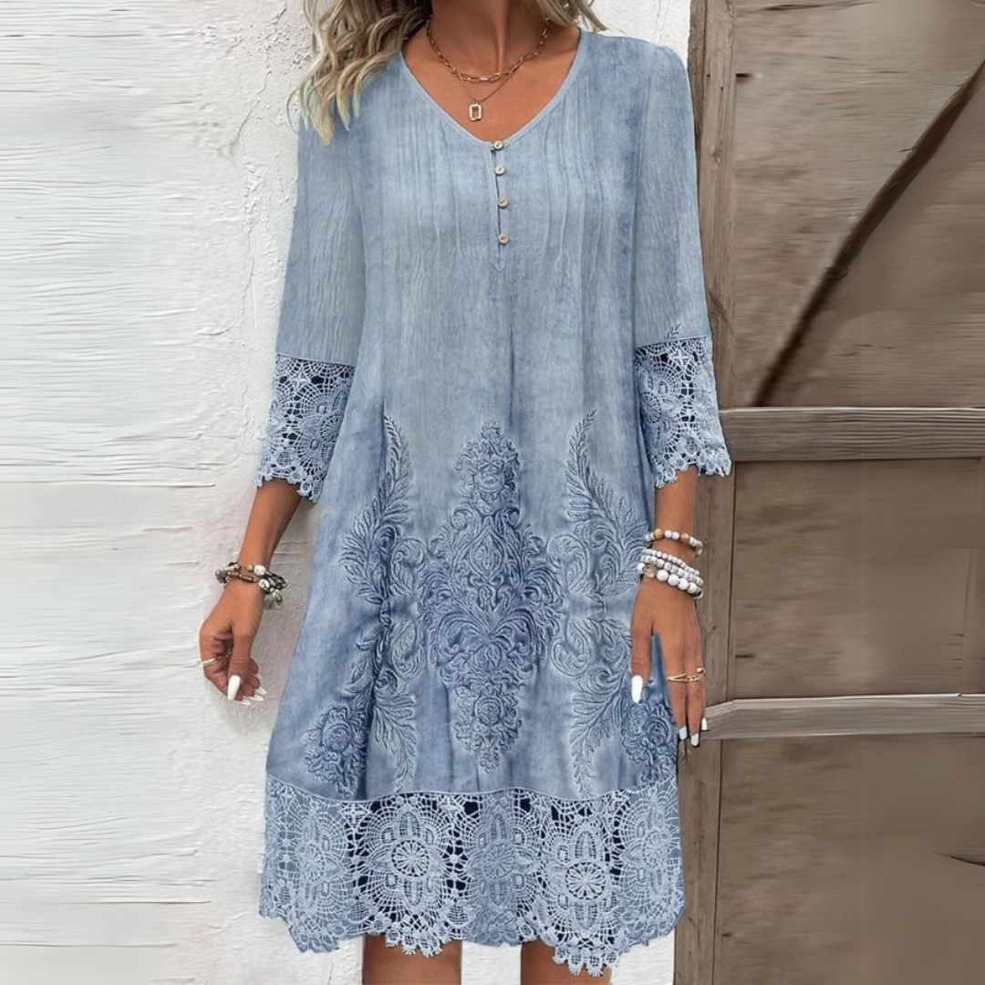 Sophie Women's Lace Embroidered Shift Dress 1