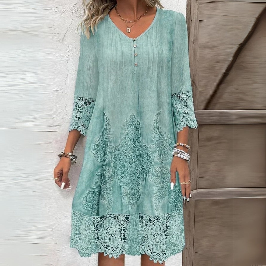 Sophie Women's Lace Embroidered Shift Dress 2
