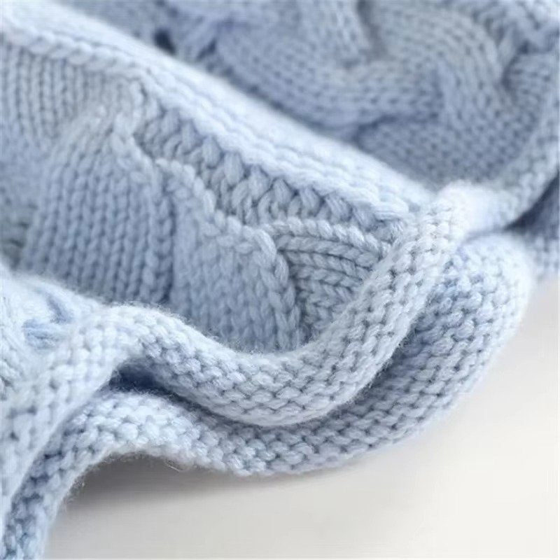 Women's Turtleneck Cable Knit Sweater
