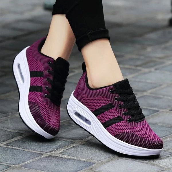 Women's Knit Platform Sneakers - Purple