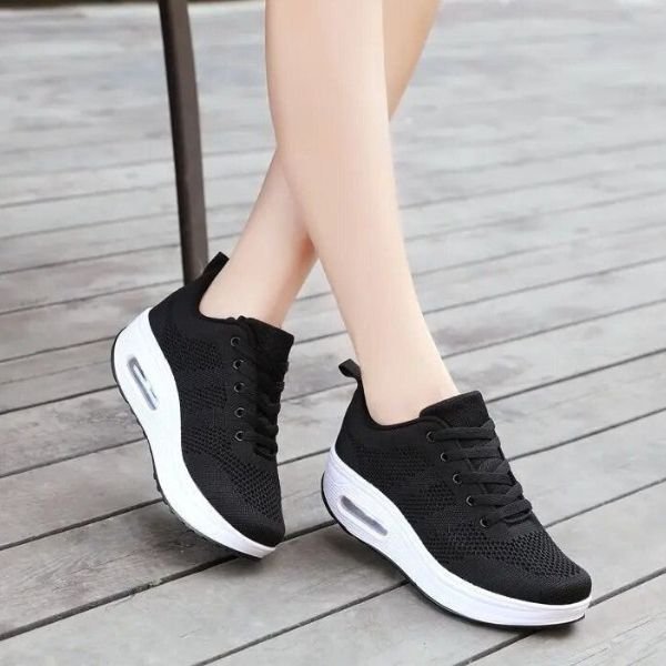 Women's Knit Platform Sneakers - Black
