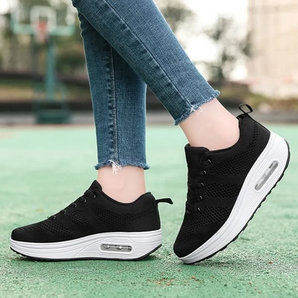 Women's Knit Platform Sneakers