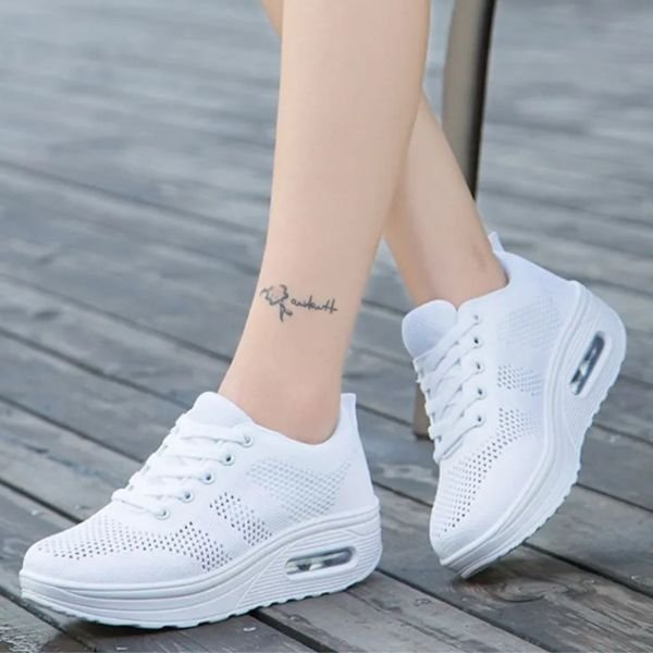 Women's Knit Platform Sneakers