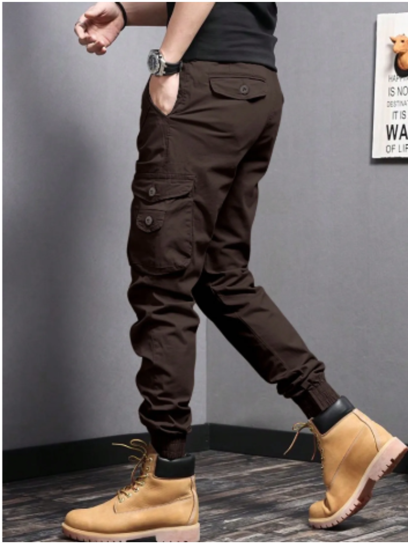 Crispin Men's Slim Fit Cargo Joggers 1