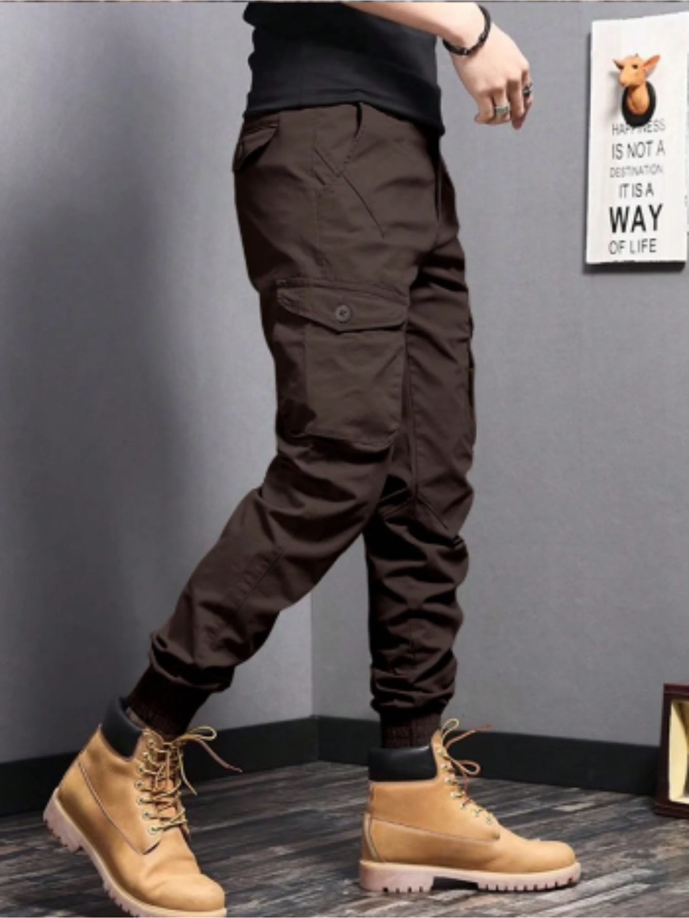 Crispin Men's Slim Fit Cargo Joggers 2