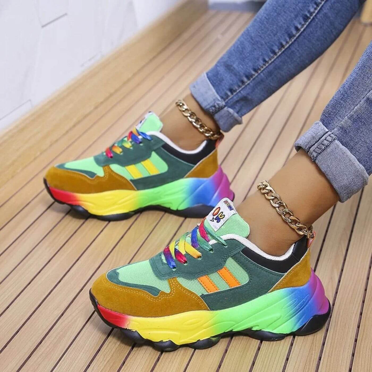 Women's Suede Platform Sneakers - Green