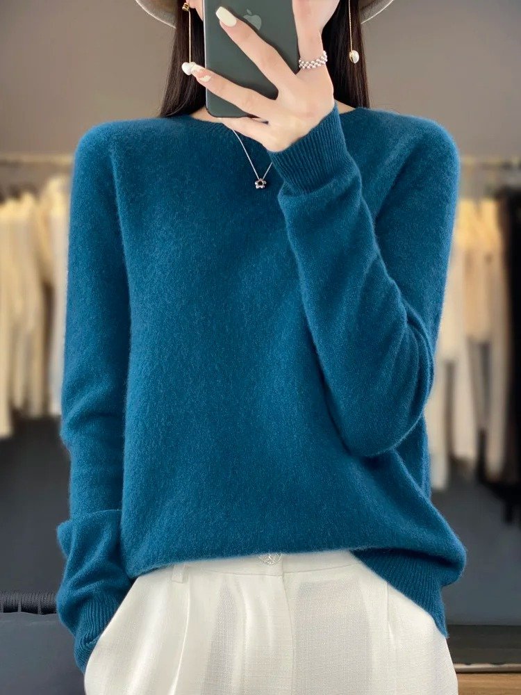 Women's Wool Sweater - Dark blue