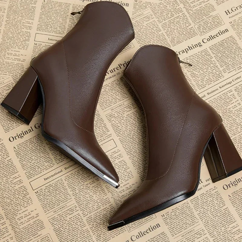 Isla Women's Leather Block Heel Ankle Boots 10