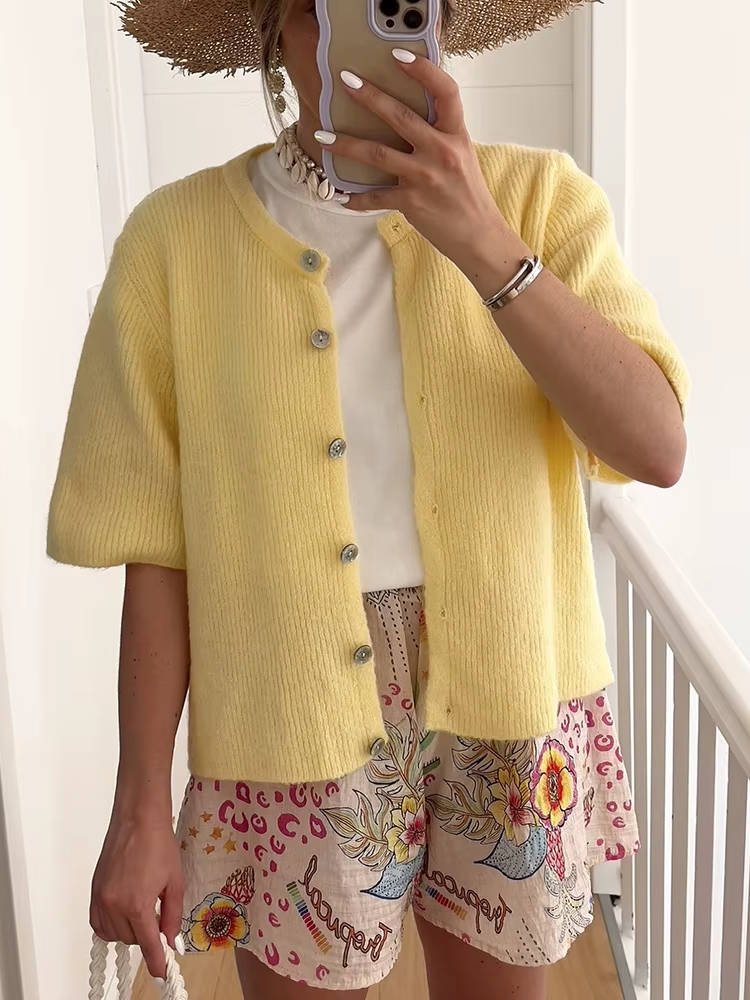Women's Oversized Cropped Cardigan - Yellow