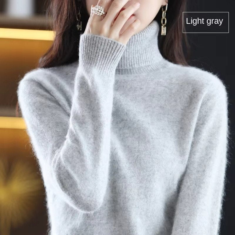 Women's Slim Wool Turtleneck Sweater - Light Gray
