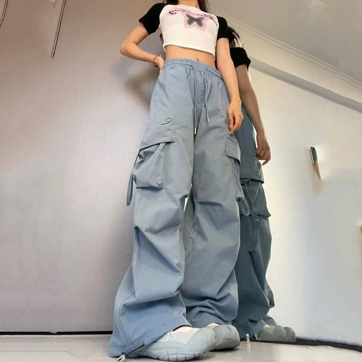 Women's Wide-Leg Cargo Pants - Blue