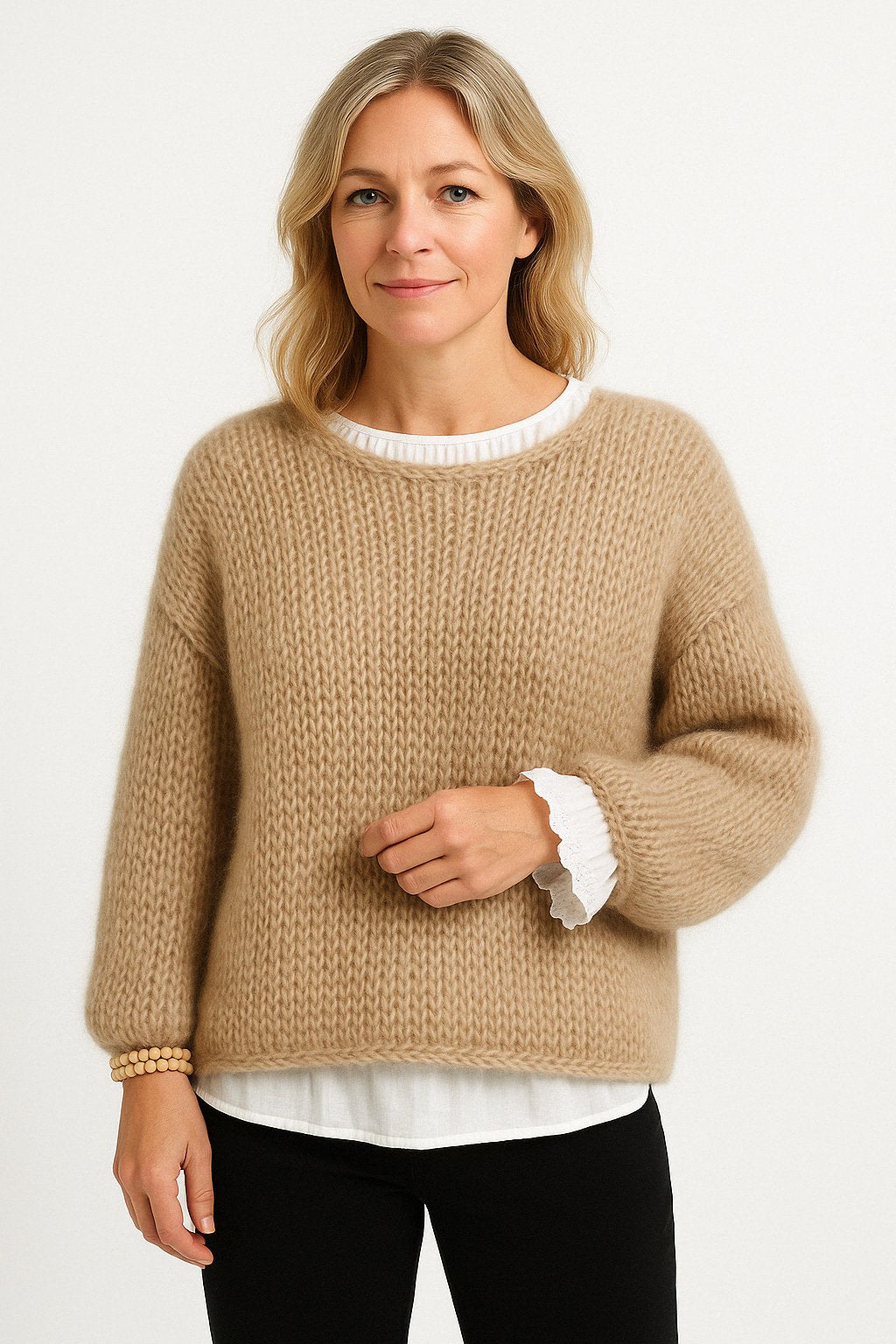 Women's Chunky Knit Crewneck Wool Sweater - Khaki