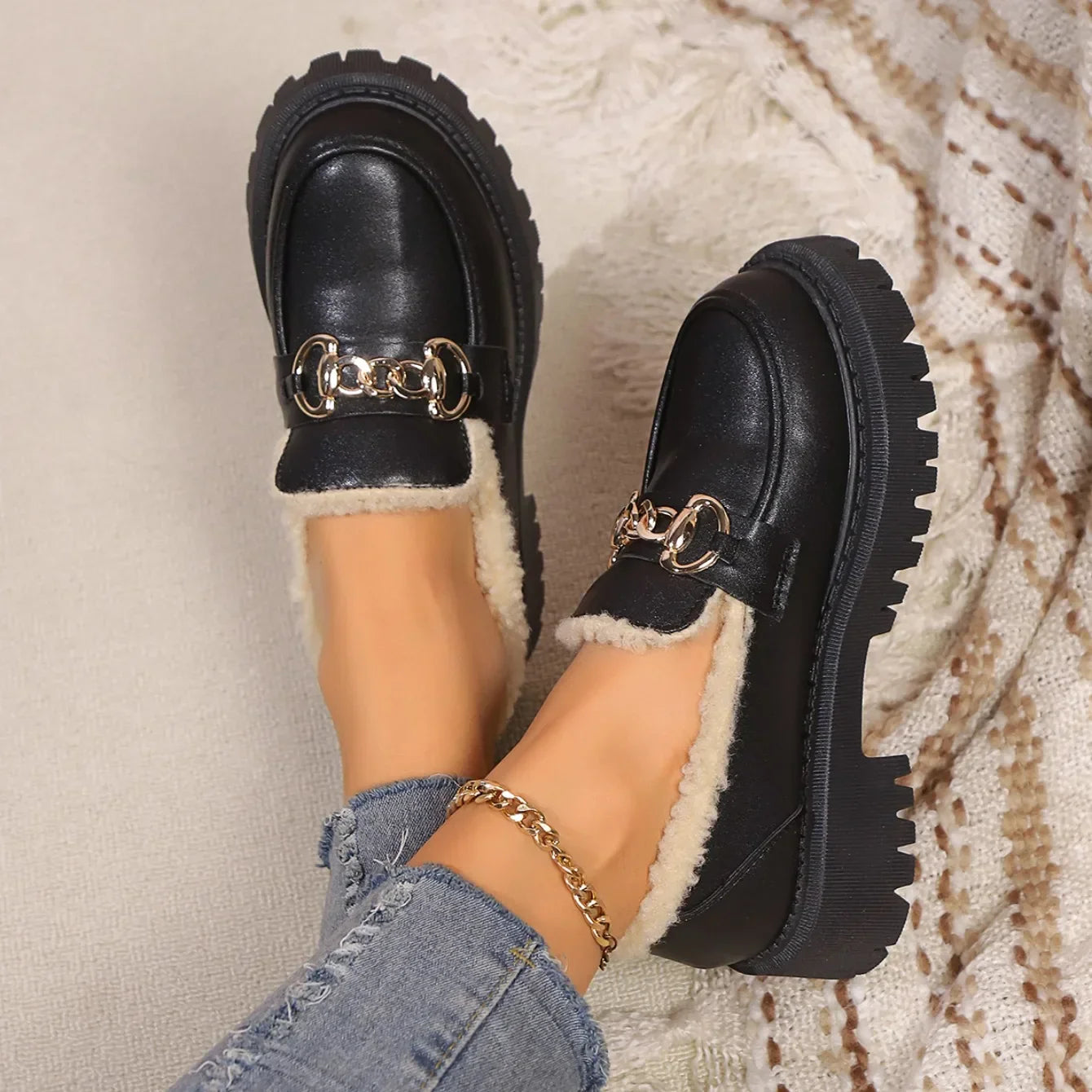 Leonie Women's Leather Faux Fur Lined Loafers 9