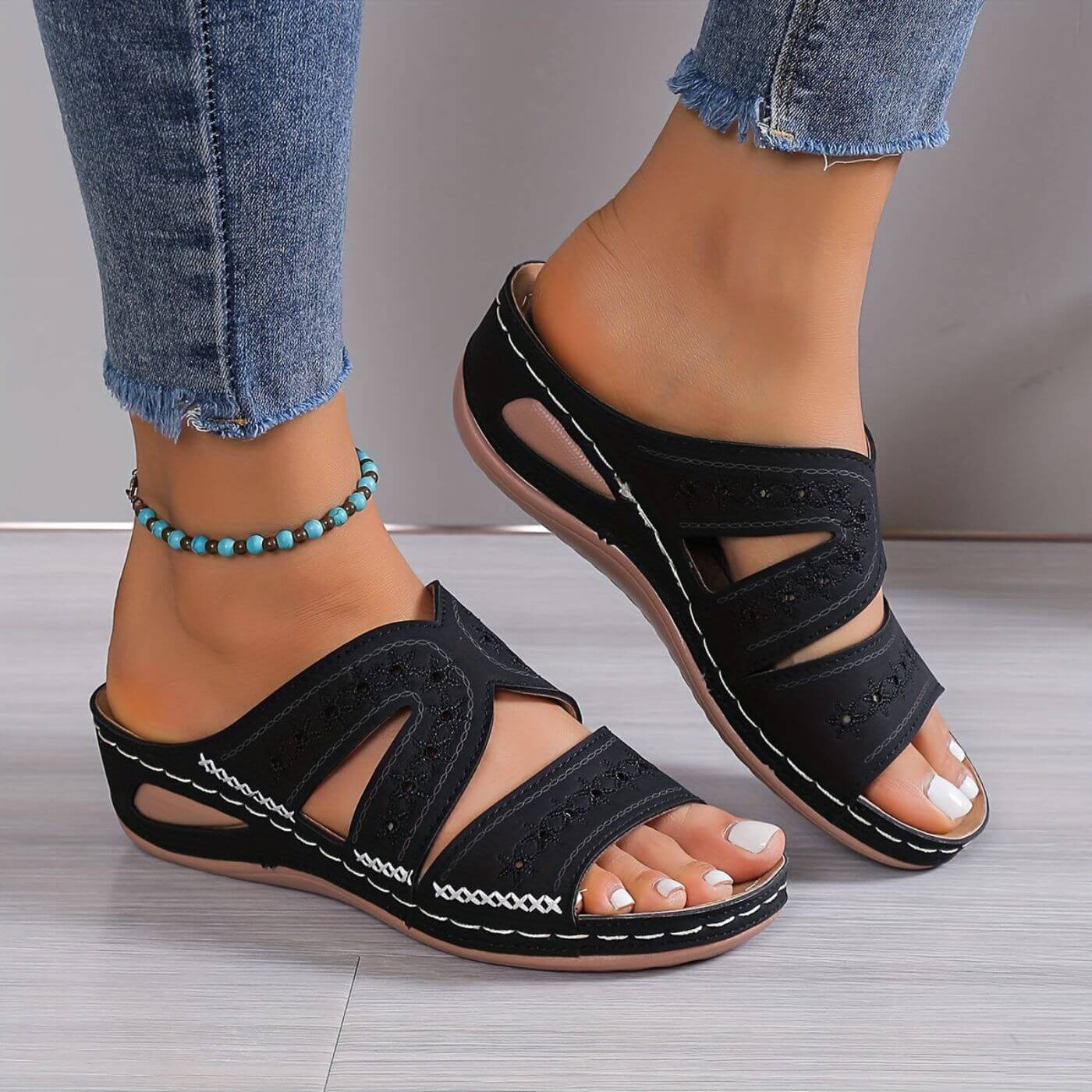 Leonie Women's Leather Sandals 2