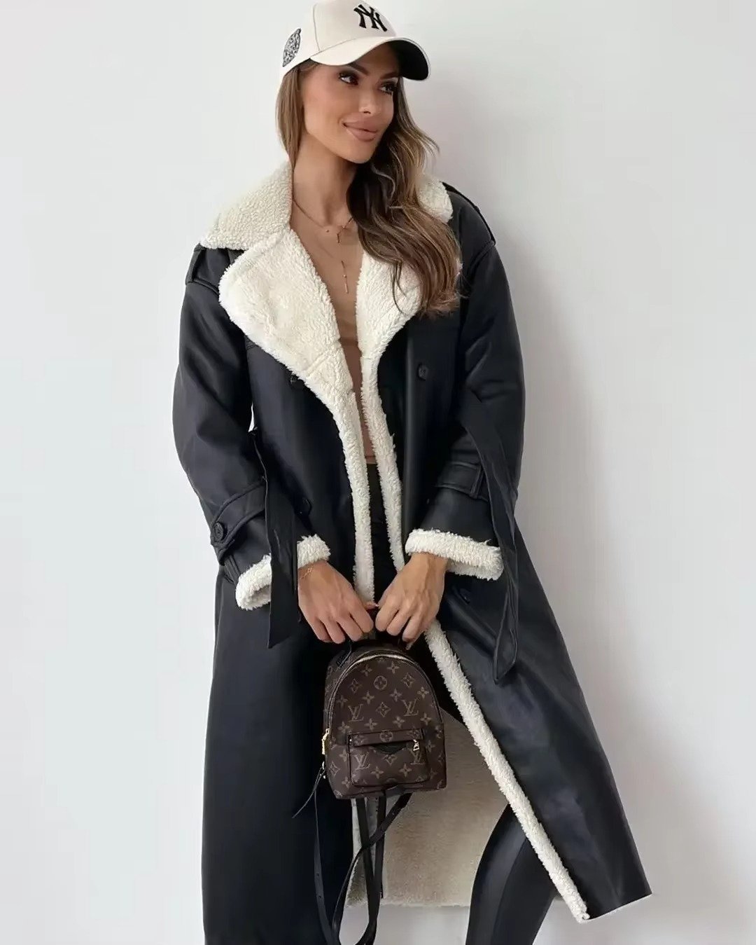 Women's Oversized Faux Leather Trench Coat - Black