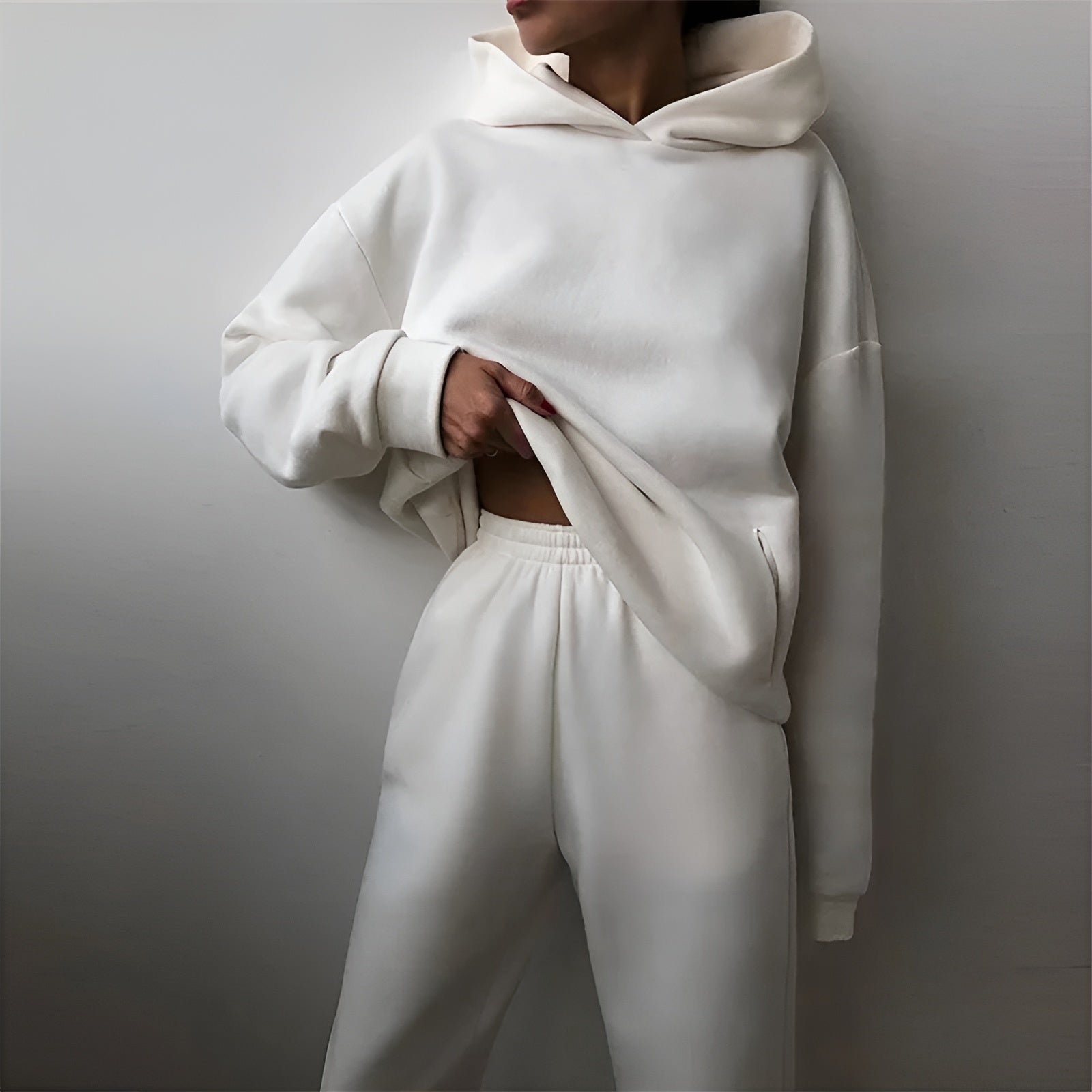 Olivia Women's Fleece Hoodie & Jogger Set 5