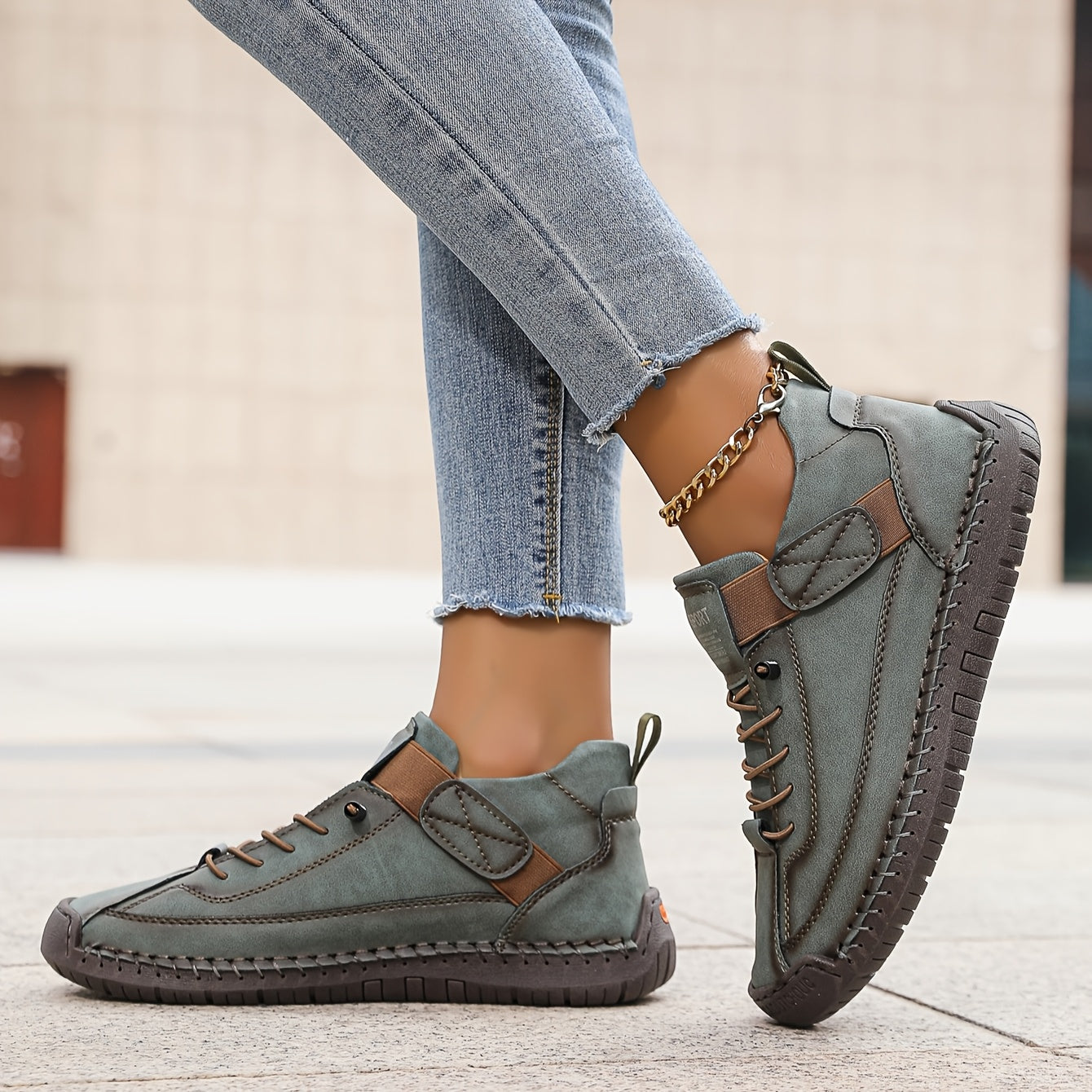Olivia Women's Leather Lace Up Sneakers 1