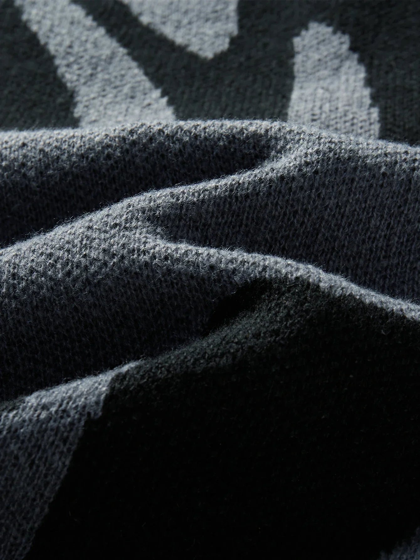 Reuben Men's Graphic Knit Sweater 7