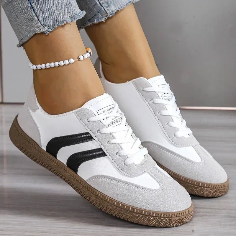 Women's Suede Low-Top Sneakers - Black