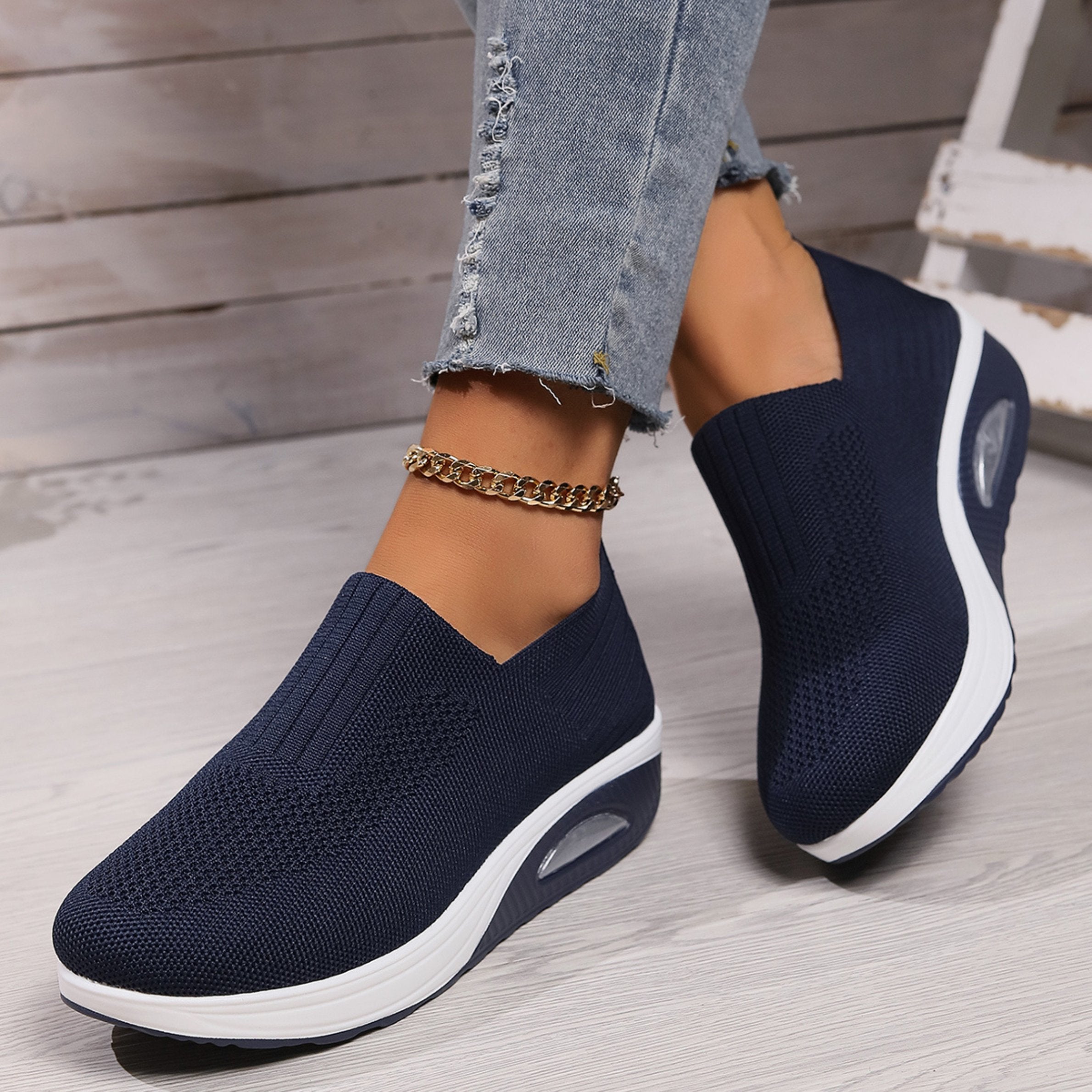 Women's Knit Platform Sneakers - Dark Blue