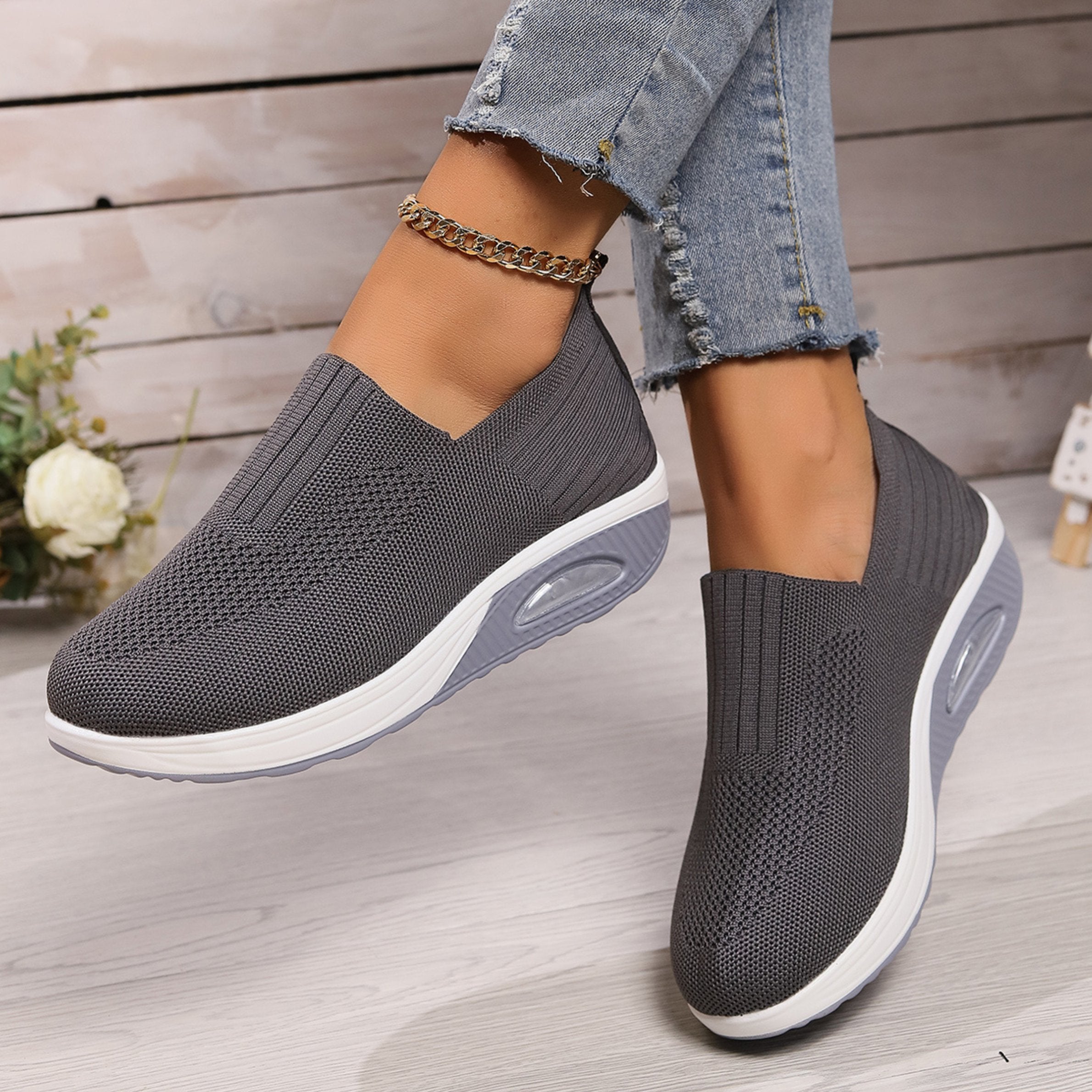 Women's Knit Platform Sneakers - Grey