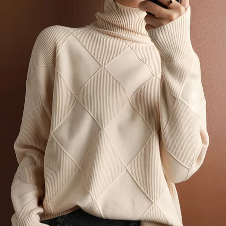 Women's Oversized Wool Turtleneck Sweater