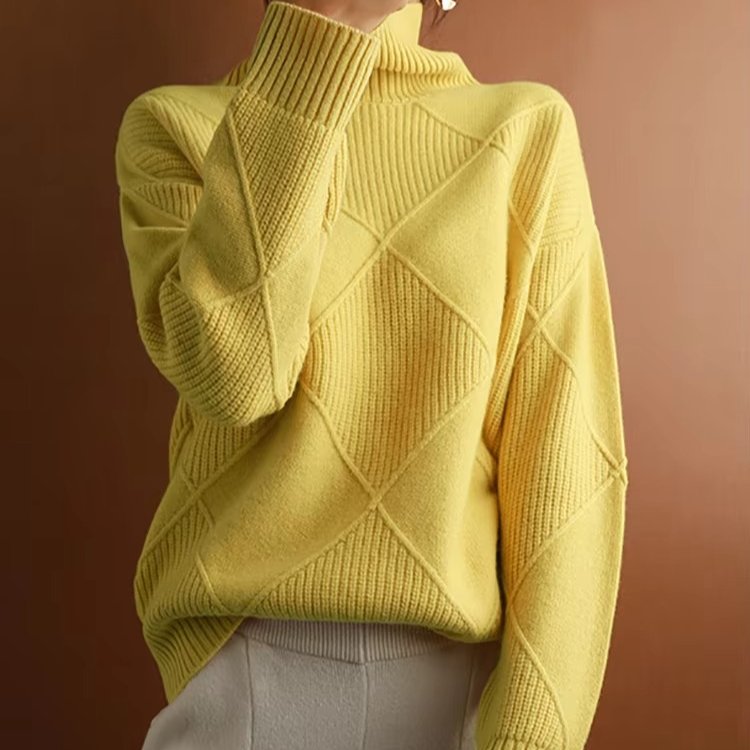 Women's Oversized Wool Turtleneck Sweater - Yellow