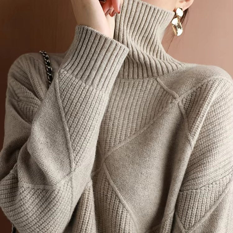 Women's Oversized Wool Turtleneck Sweater