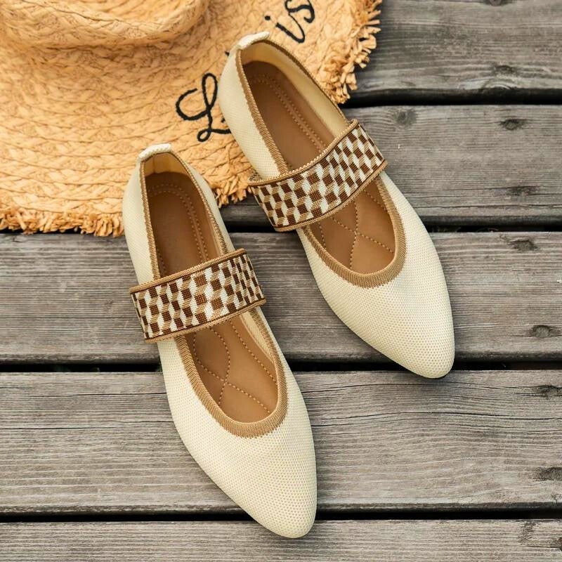 Sienna Women's Pointed Toe Mary Jane Flats 1