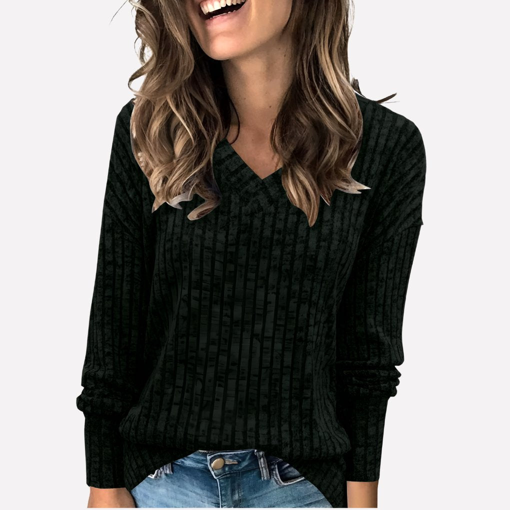 Women's V-Neck Knit Sweater - Black